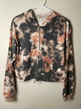 INSPIRED 🖤HEARTS  TIE DYED CROPPED HOODIE